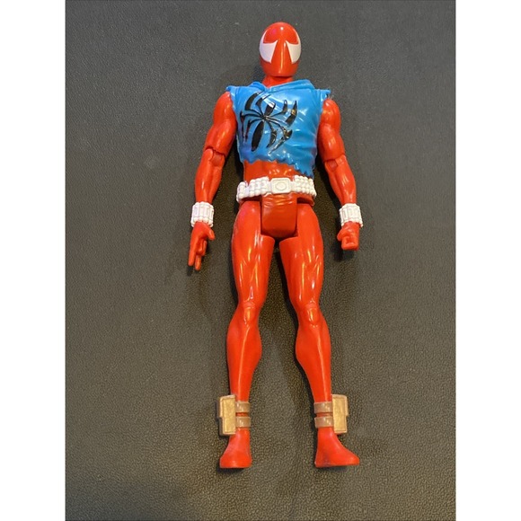 Hasbro‎ Marvel Legends Retro Scarlet Spider Ben Riley 2024 Figure - Picture 1 of 4